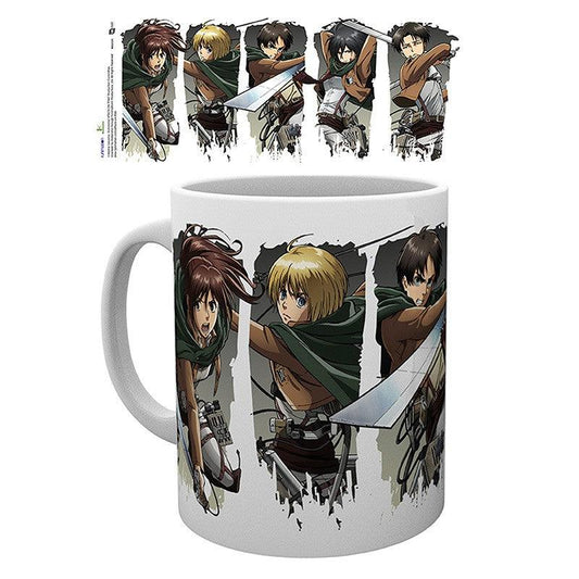 ATTACK ON TITAN – Mug – 320ml – Character Montage - ToyRift